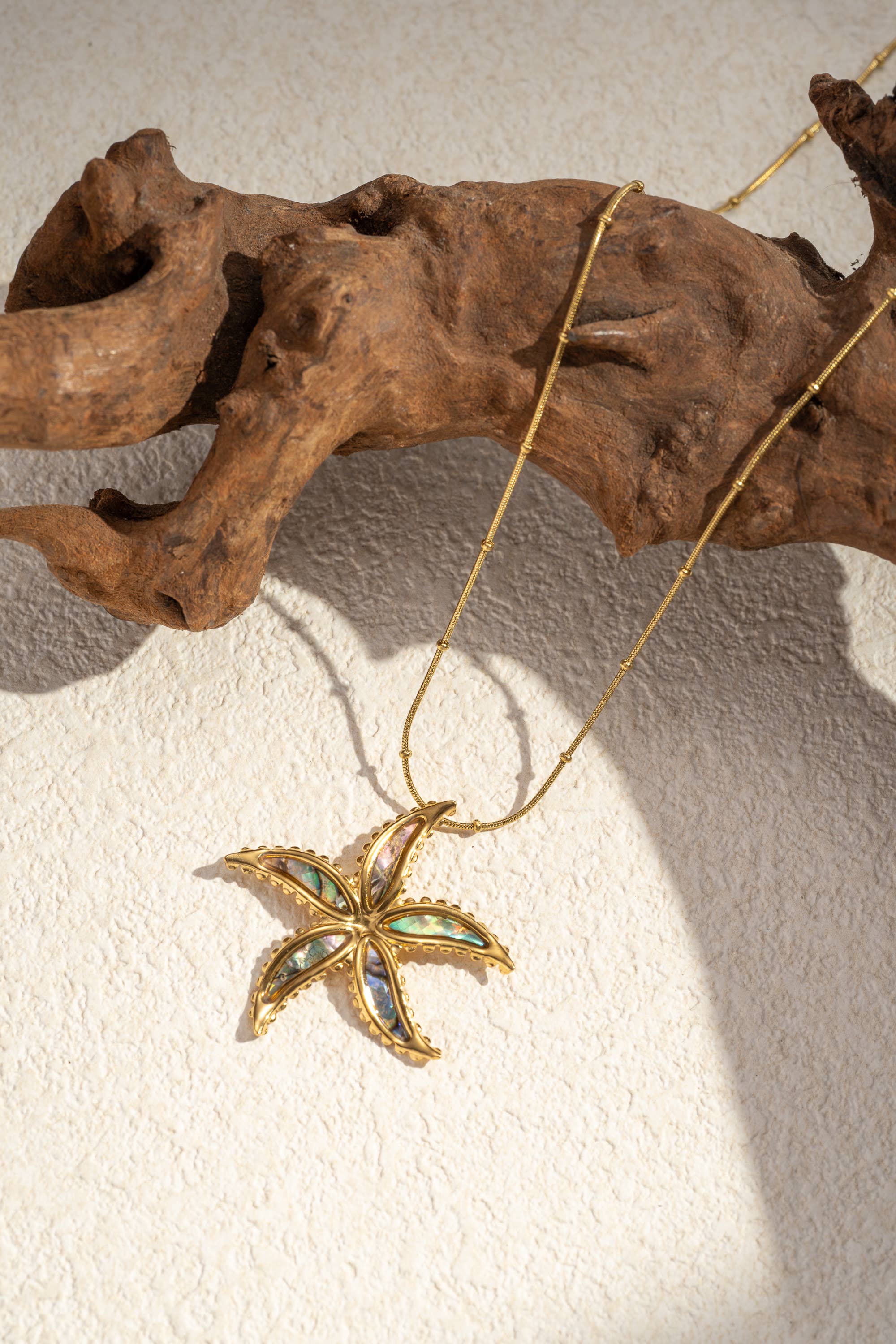 Bohomar Studio goldene Seestern Kette mit Perlmutt Inlay Boho Schmuck