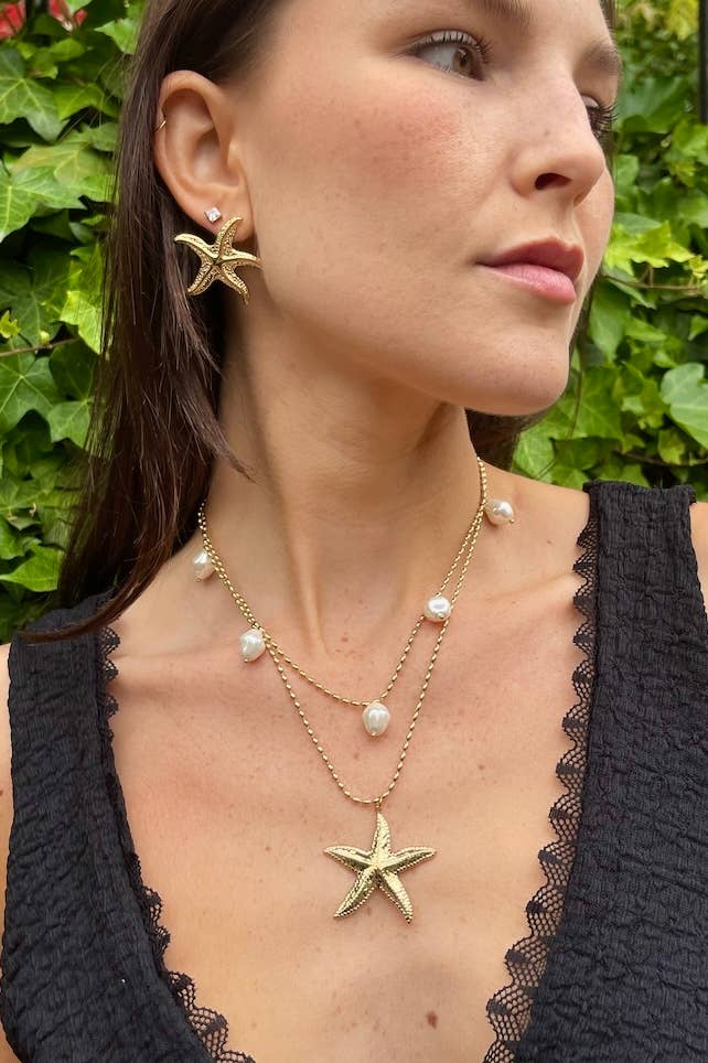 Bohomar Studio goldene Layering Halskette mit Seestern Anhänger und Perlen im Boho Stil